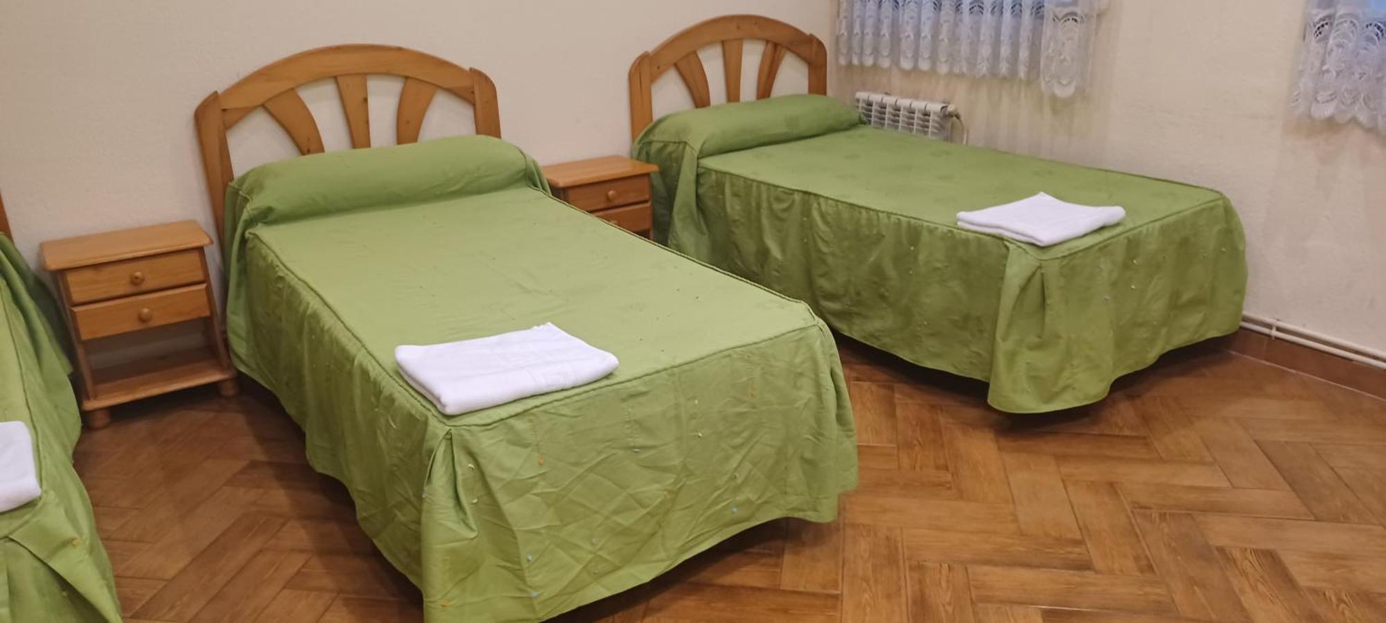 Hostal Pacios Madrid Extérieur photo